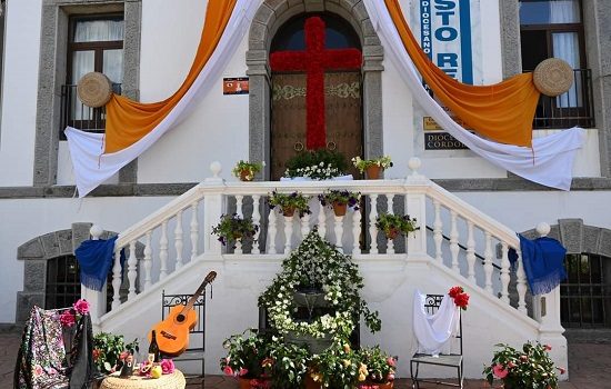 once-cruces-de-mayo-participan-concurso-intimo-vecinal-villanueva-de-cordoba