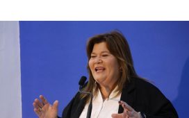 el-pp-de-hinojosa-del-duque-celebra-concierto-de-30-plazas-residenciales-personas-con-autismo